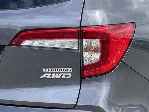 Used 2022 Honda Pilot Touring image 6