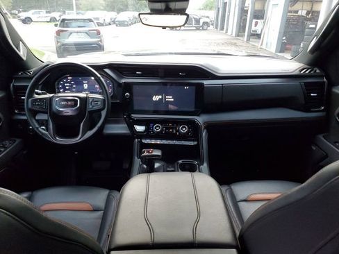 Used 2025 GMC Sierra 1500 AT4 w/ AT4 Premium Package image 12