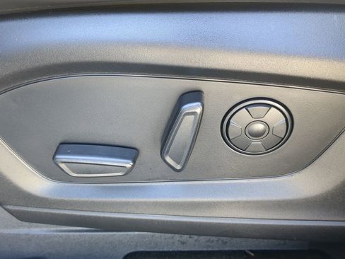 Certified 2025 Ford Explorer ST image 30