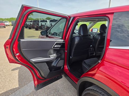 Used 2024 Mitsubishi Outlander SE Black Edition AWD/4WD image 13