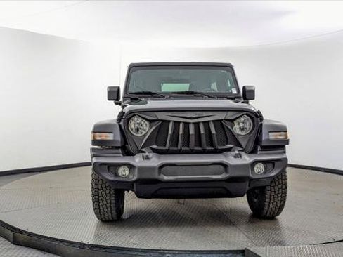 Used 2018 Jeep Wrangler Unlimited Sport S image 12