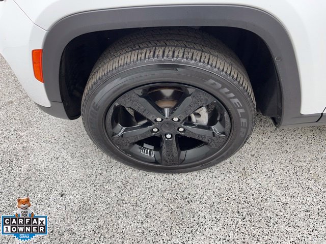 Used 2023 Jeep Grand Cherokee Altitude AWD/4WD image 9