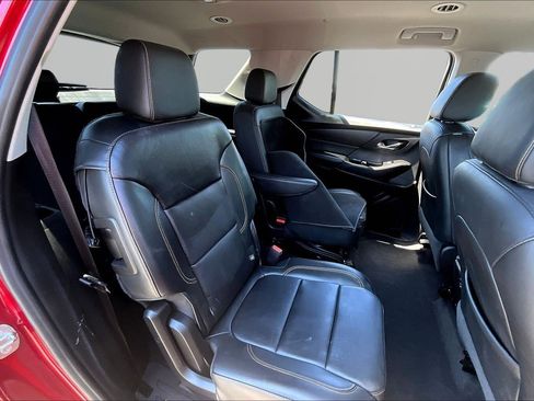 Used 2019 Chevrolet Traverse LT w/ LPO, Cargo Package FWD image 24
