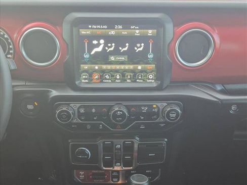 Used 2023 Jeep Wrangler Unlimited Rubicon w/ LED Lighting Group AWD/4WD image 14