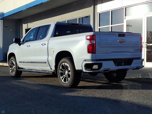 New 2026 Chevrolet Silverado 1500 High Country w/ Z71 Off-Road Package image 3