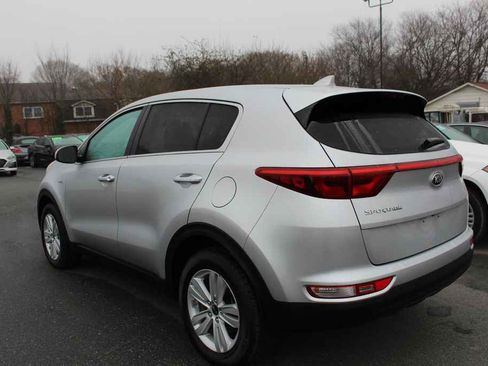 Used 2017 Kia Sportage LX image 8