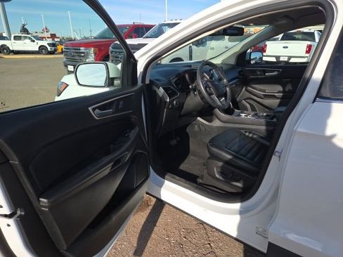 Used 2023 Ford Edge SEL w/ Convenience Package image 14