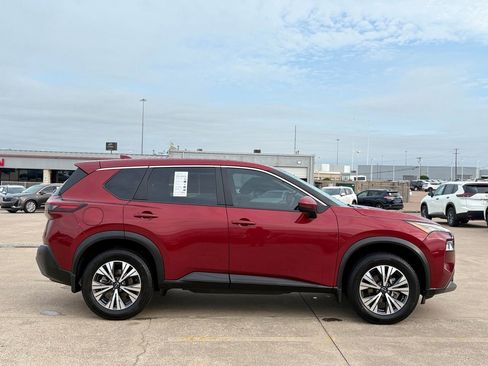 Used 2022 Nissan Rogue SV FWD image 7