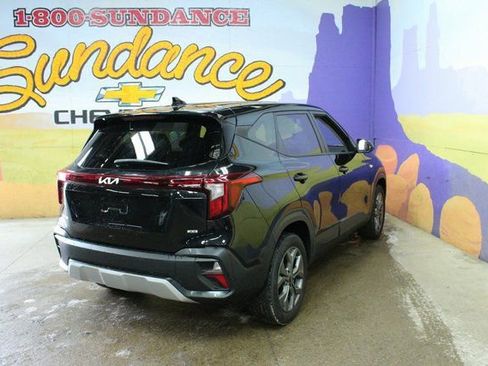 Used 2024 Kia Seltos LX image 8