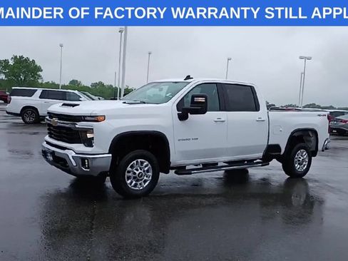 Certified 2025 Chevrolet Silverado 2500 LT w/ Convenience Package AWD/4WD image 4