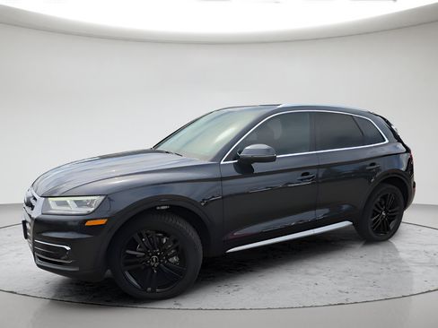 Used 2020 Audi Q5 Prestige AWD/4WD image 7