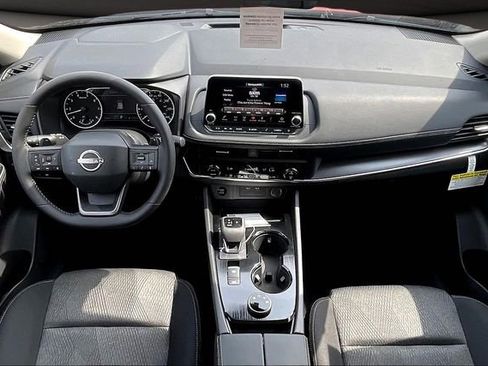 New 2026 Nissan Rogue SV image 5