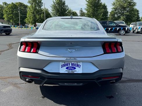Used 2024 Ford Mustang Premium image 16