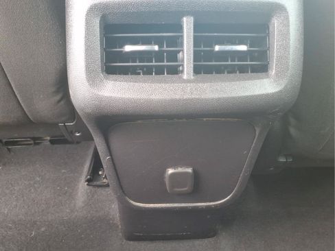 Used 2018 Chevrolet Equinox LS FWD image 15
