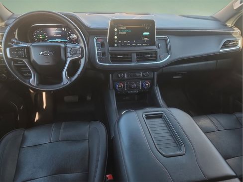 Used 2022 Chevrolet Suburban RST w/ Luxury Package image 15