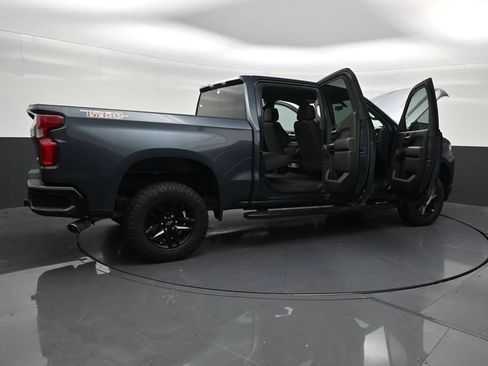 Used 2020 Chevrolet Silverado 1500 Custom Trail Boss w/ Custom Convenience Package AWD/4WD image 32