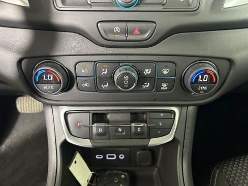 Used 2024 GMC Terrain SLE w/ Driver Convenience Package AWD/4WD image 20