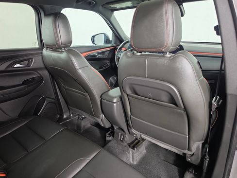 Used 2024 Chevrolet TrailBlazer RS w/ Convenience Package AWD/4WD image 39