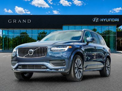 Used 2021 Volvo XC90 T5 Momentum w/ Protection Package