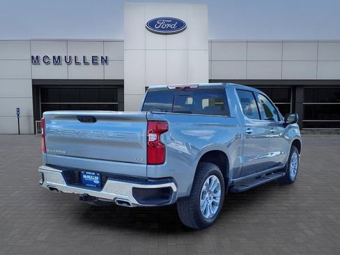 Used 2025 Chevrolet Silverado 1500 LTZ AWD/4WD image 5