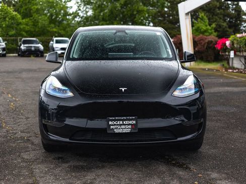 Used 2025 Tesla Model Y Long Range RWD image 7