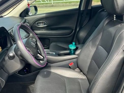 Used 2019 Honda HR-V EX-L image 9