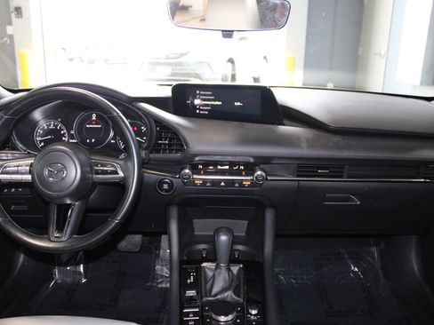 Used 2023 MAZDA MAZDA3 s FWD image 14
