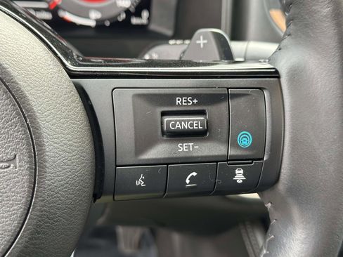 Used 2023 Nissan Rogue Platinum w/ Platinum Premium Package image 15