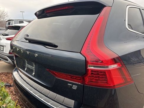 Used 2021 Volvo XC60 T5 Inscription w/ Advanced Package image 5