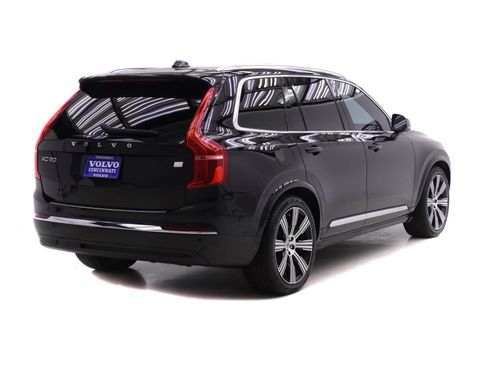 Certified 2024 Volvo XC90 T8 Ultimate w/ Protection Package Premier AWD/4WD image 4