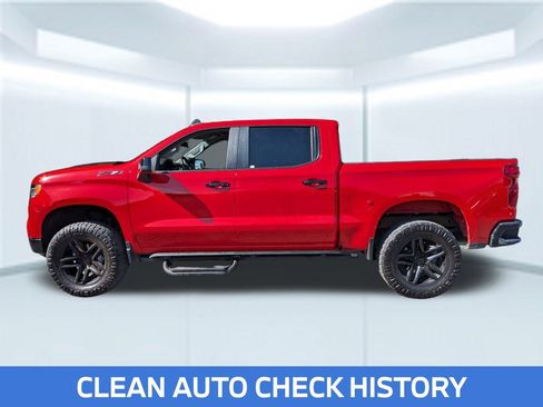 Used 2024 Chevrolet Silverado 1500 LT Trail Boss w/ Convenience Package II image 2