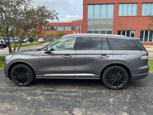 Used 2022 Lincoln Aviator Reserve w/ Equipment Group 201A AWD/4WD image 7