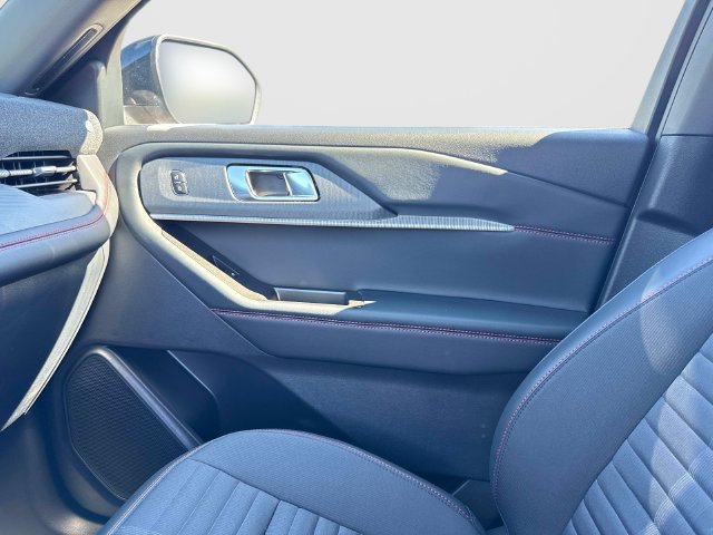 New 2027 Ford Explorer ST-Line w/ ST-Line Street Pack RWD image 24