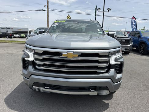 Used 2026 Chevrolet Silverado 1500 High Country AWD/4WD image 2