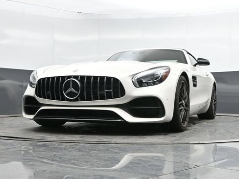 Used 2018 Mercedes-Benz AMG GT Roadster image 44