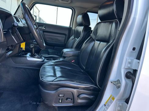 Used 2006 HUMMER H3 Luxury image 13