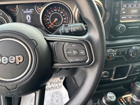 Used 2020 Jeep Wrangler Unlimited Sport AWD/4WD image 15