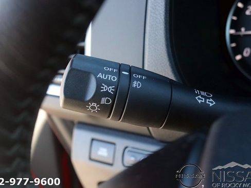 Used 2024 Nissan Frontier SV w/ SV Convenience Package image 21