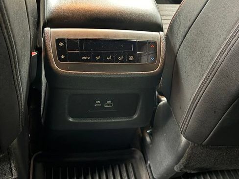 Used 2024 Nissan Pathfinder Rock Creek AWD/4WD image 14