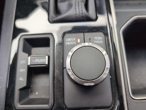 Used 2022 Toyota Tundra SR5 image 19