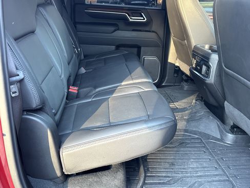 Used 2024 GMC Sierra 2500 Denali w/ Technology Package image 19