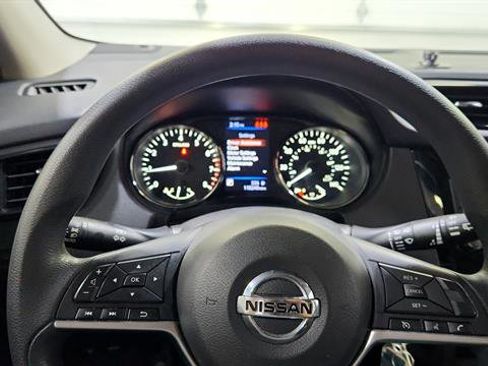 Used 2021 Nissan Rogue Sport S image 15