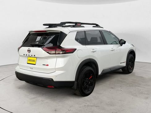 Certified 2026 Nissan Rogue SV AWD/4WD image 3