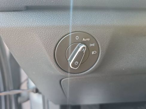 Used 2024 Volkswagen Jetta SE FWD image 26