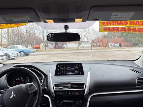 Used 2018 Mitsubishi Eclipse Cross LE image 13