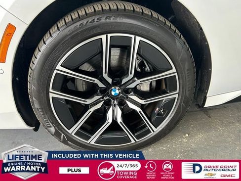 Used 2024 BMW 740i xDrive AWD/4WD image 9