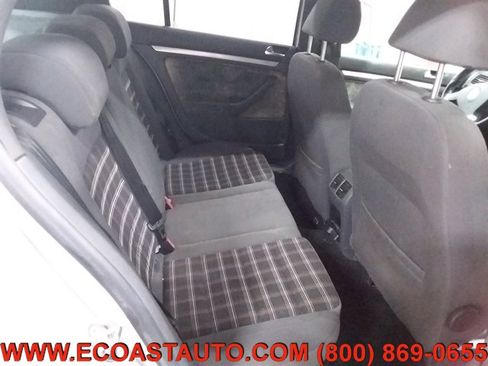 Used 2008 Volkswagen GTI 4-Door image 15
