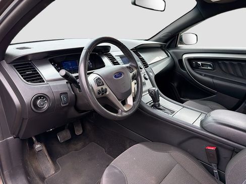 Used 2016 Ford Taurus SEL FWD image 9