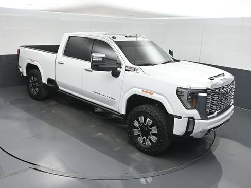 Used 2024 GMC Sierra 2500 Denali w/ Denali Reserve Package AWD/4WD image 35