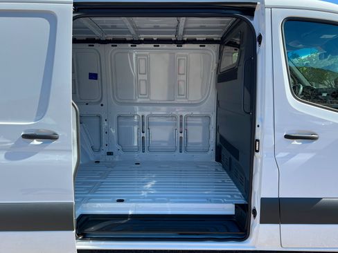 New 2026 Mercedes-Benz Sprinter 2500 image 14